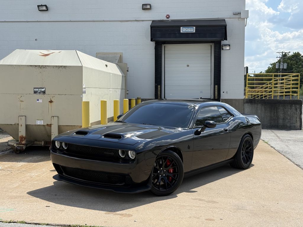 2016 Dodge Challenger Image 1