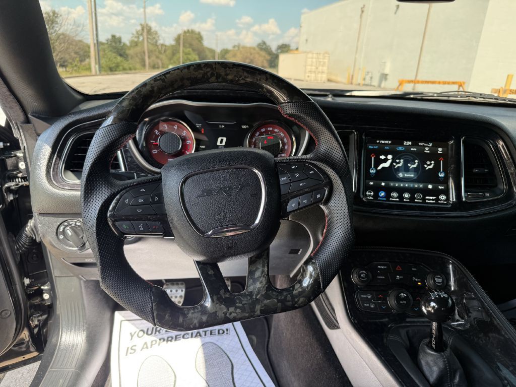 2016 Dodge Challenger Image 5