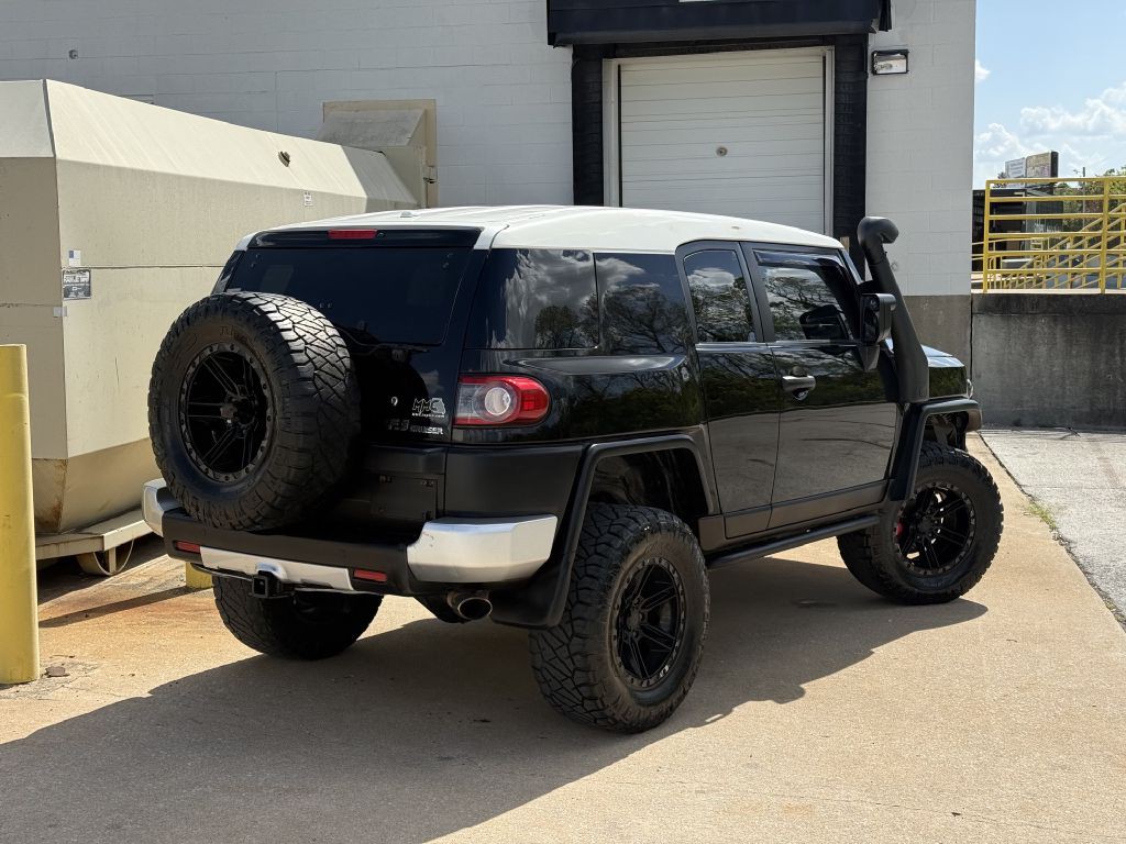 2012 Toyota FJ Cruiser Image 3