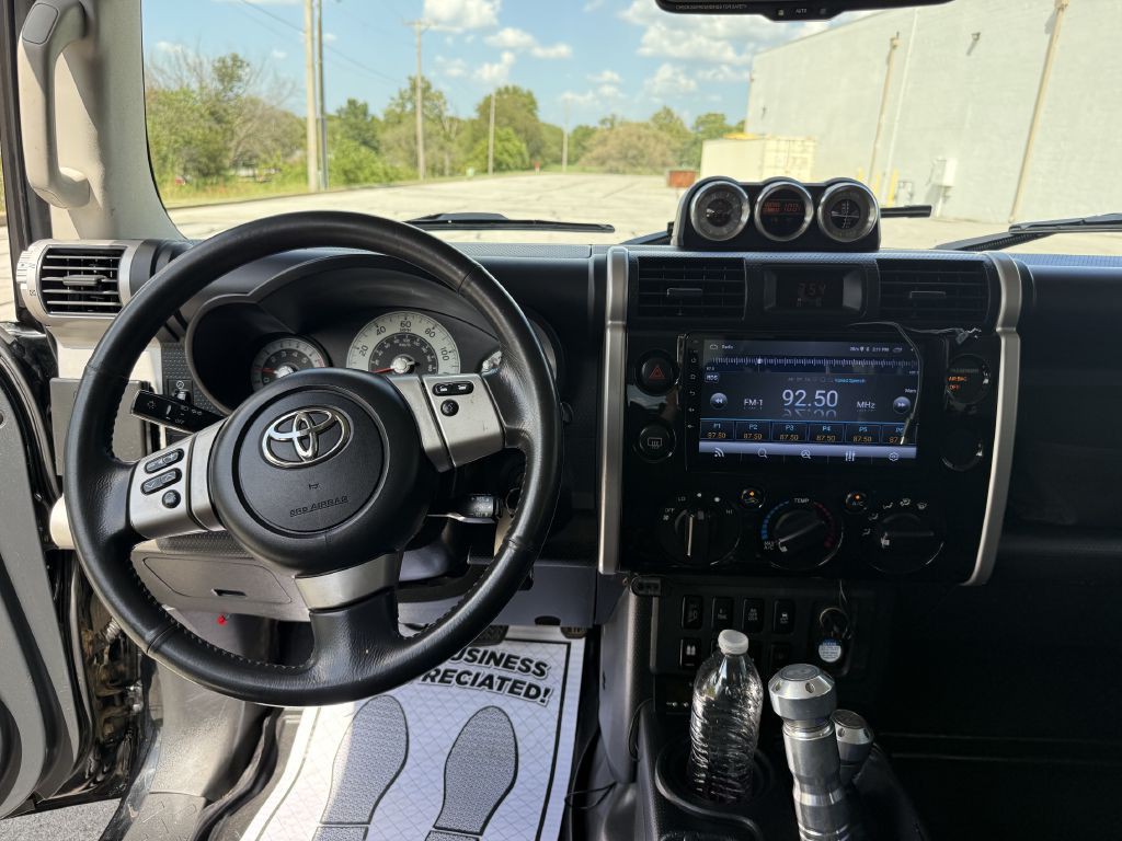 2012 Toyota FJ Cruiser Image 5
