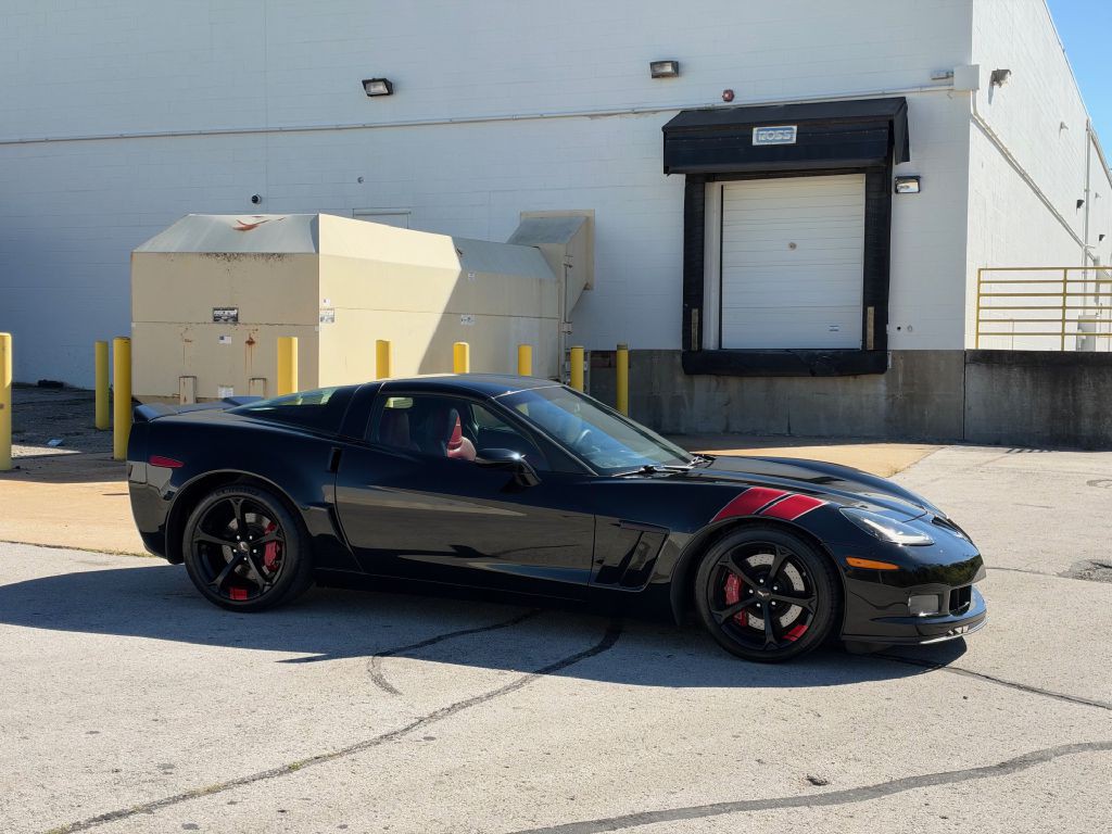 2013 Chevrolet Corvette Image 2