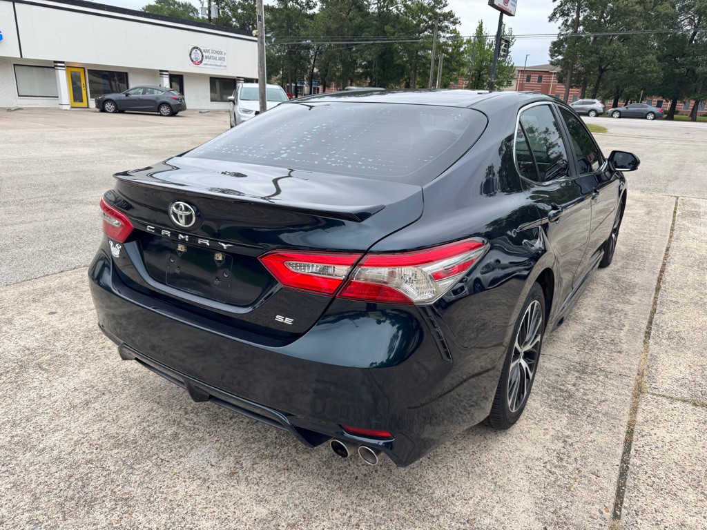 2018 Toyota Camry Image 3