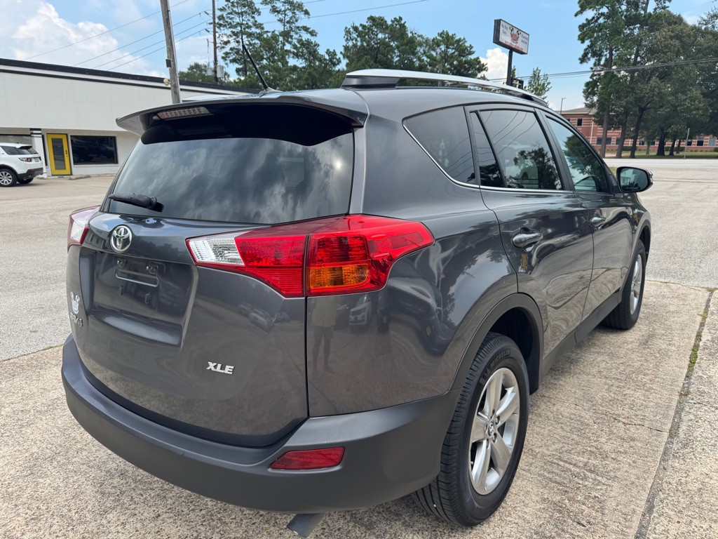 2015 Toyota Rav4 Image 7