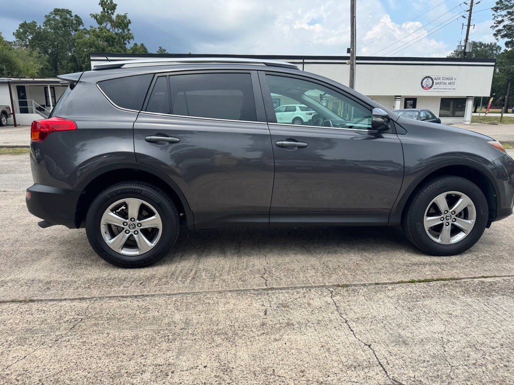 2015 Toyota Rav4 Image 8