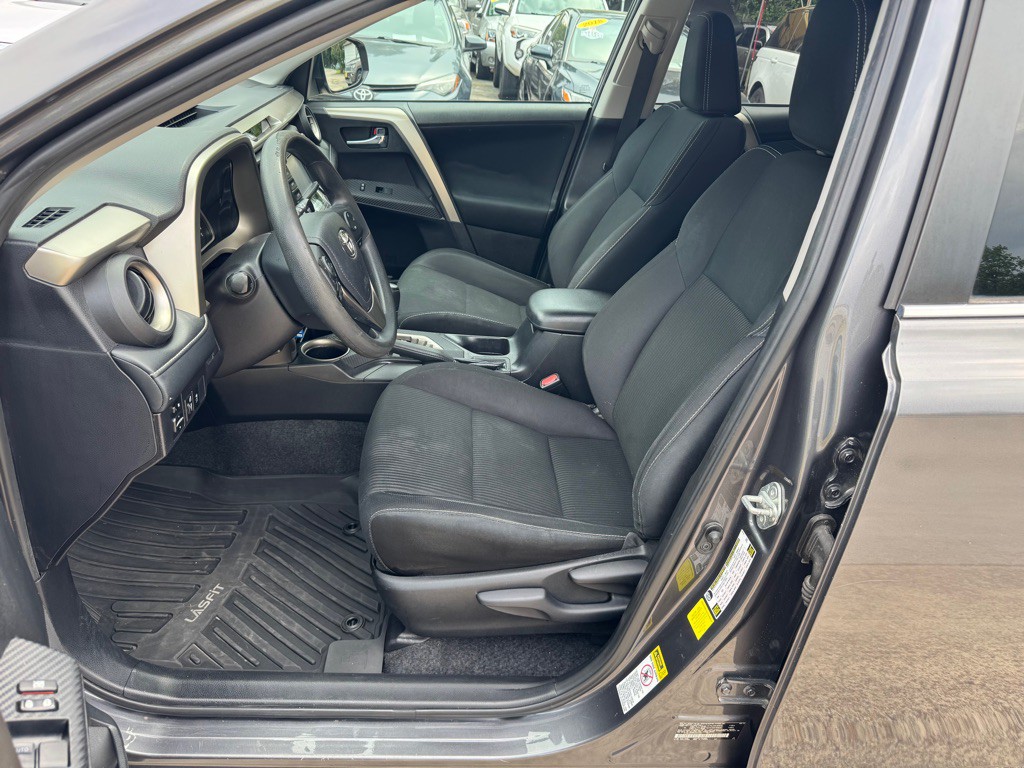 2015 Toyota Rav4 Image 9