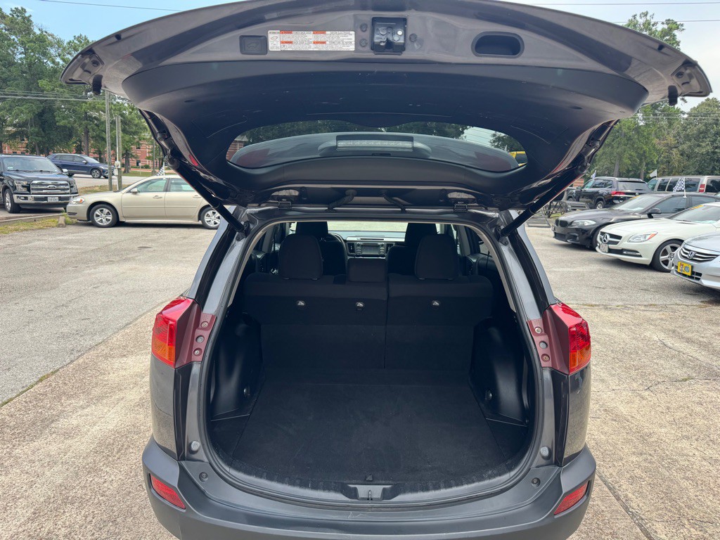 2015 Toyota Rav4 Image 13