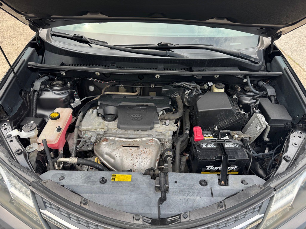 2015 Toyota Rav4 Image 15