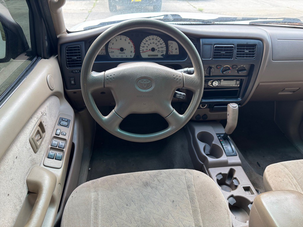 2003 Toyota Tacoma Image 9