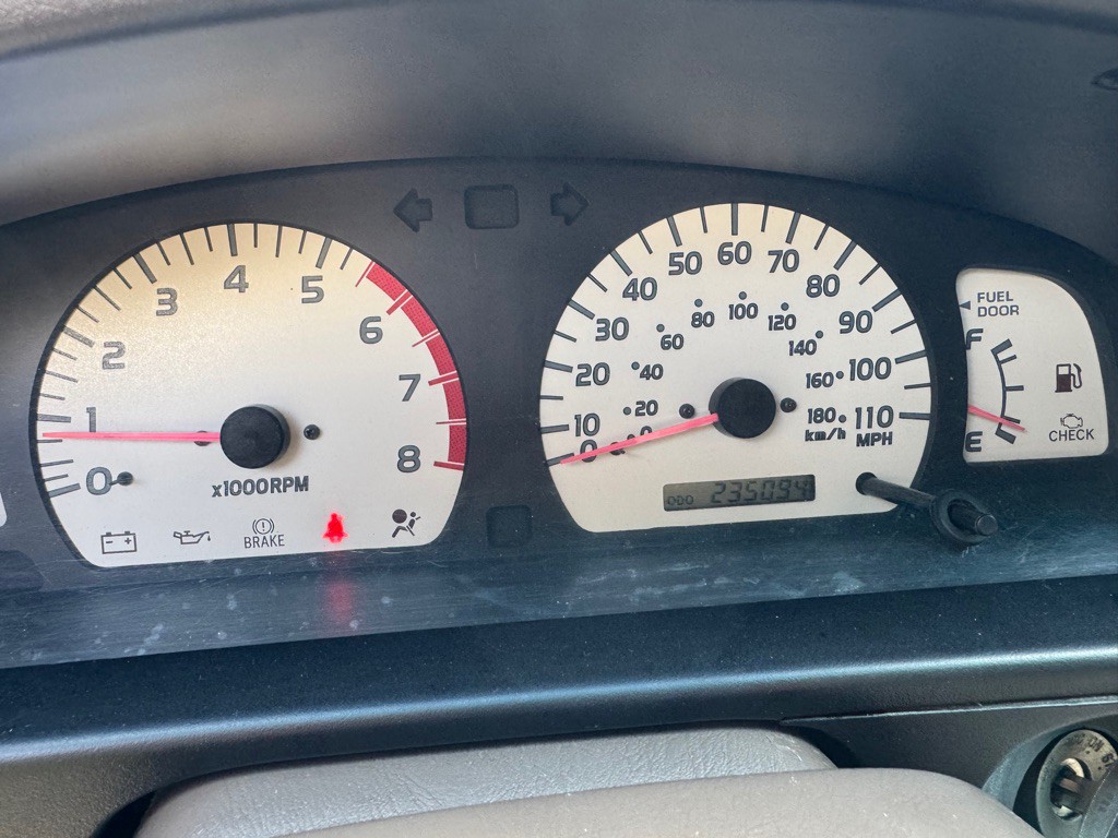 2003 Toyota Tacoma Image 10