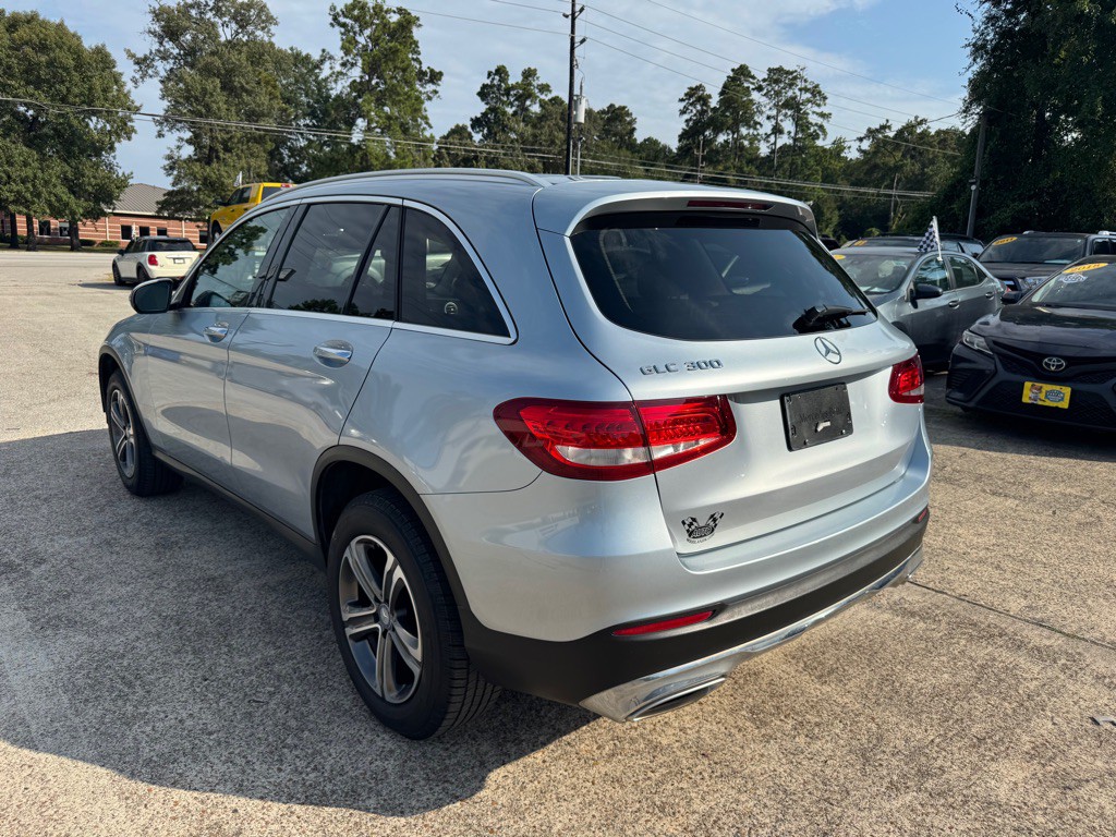 2016 Mercedes-Benz GLC-Class Image 5