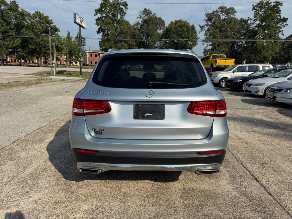 2016 Mercedes-Benz GLC-Class Image 6