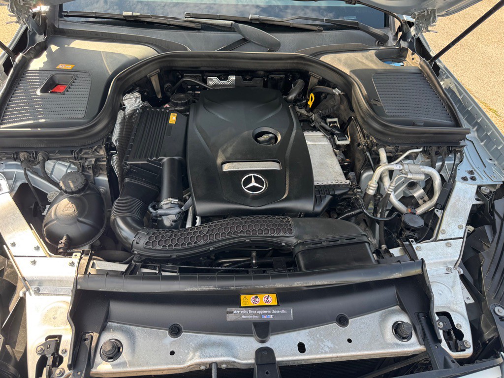2016 Mercedes-Benz GLC-Class Image 14