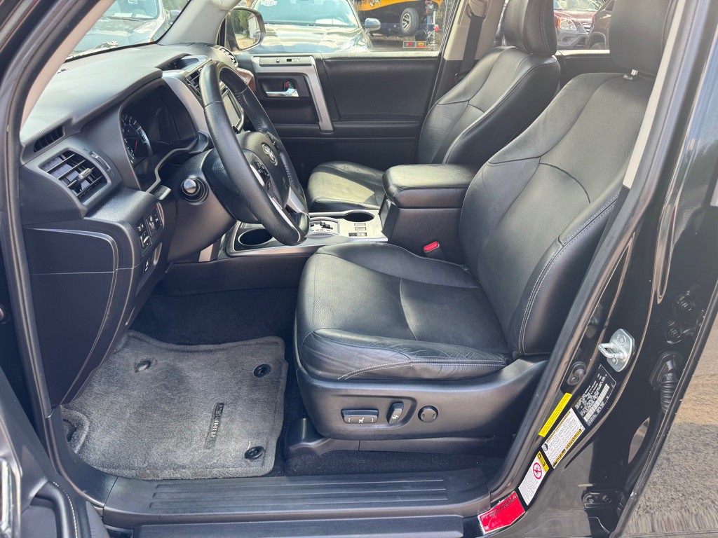 2015 Toyota 4Runner Image 9