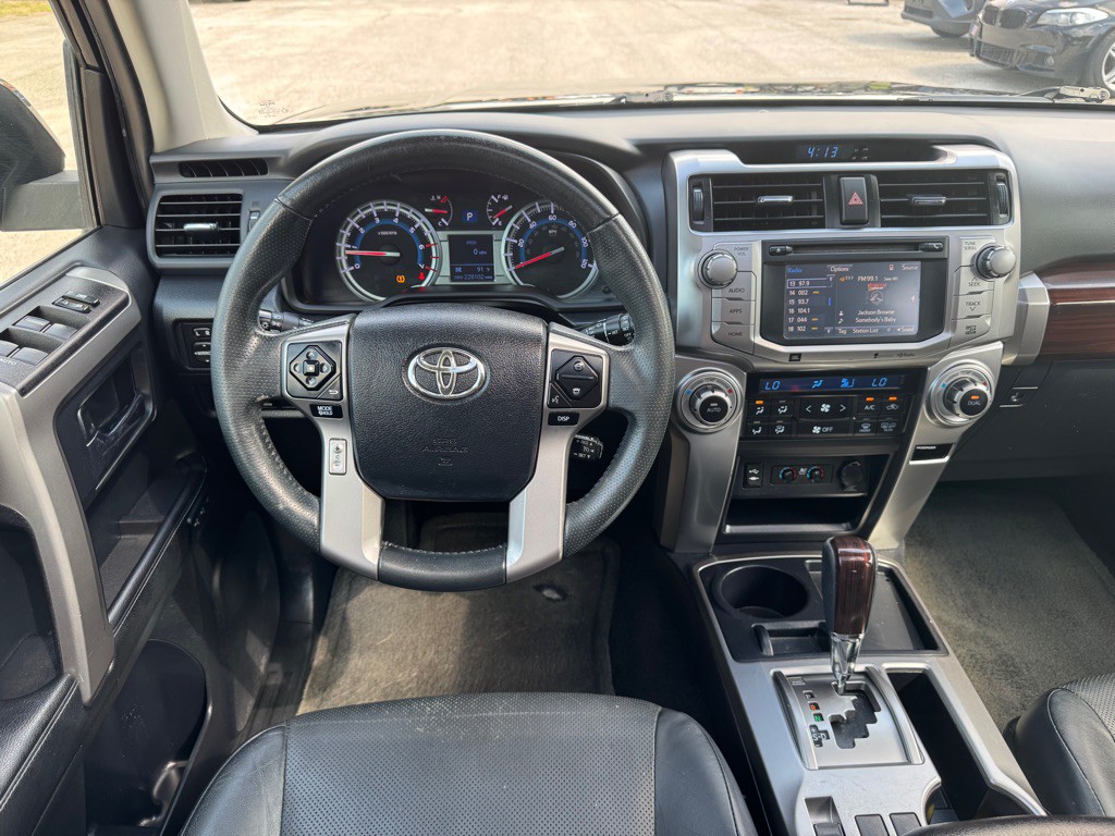 2015 Toyota 4Runner Image 10
