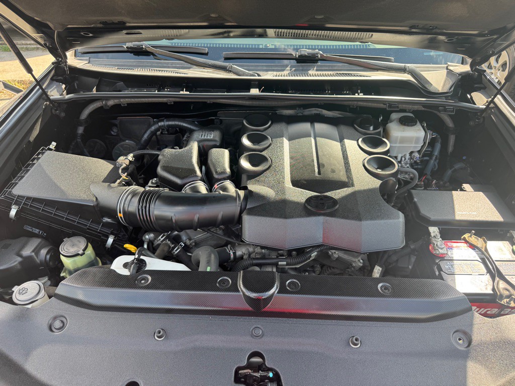 2015 Toyota 4Runner Image 16