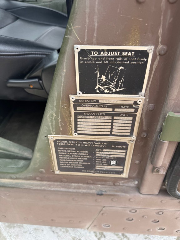 1987 AM General Hummwv Image 13