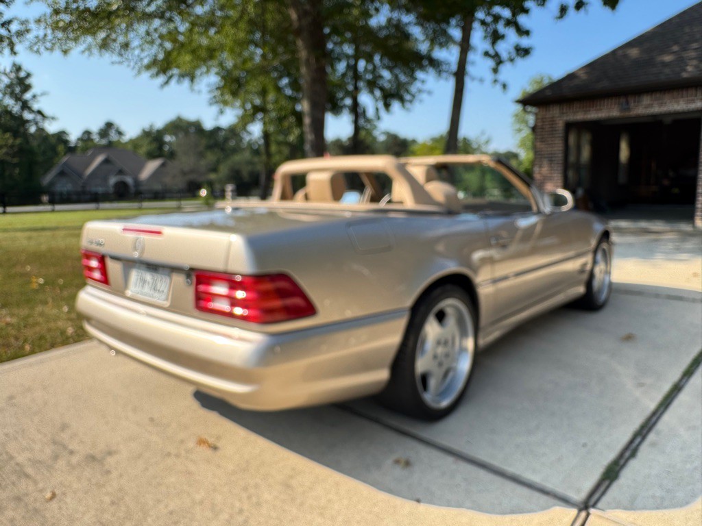 2002 Mercedes-Benz SL-Class Image 4