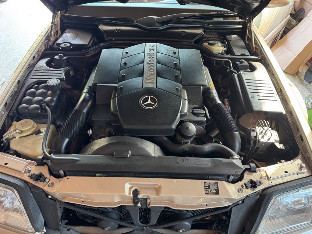 2002 Mercedes-Benz SL-Class Image 11