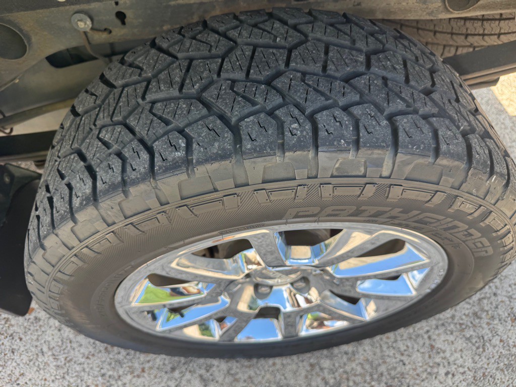 2014 GMC Sierra Image 17