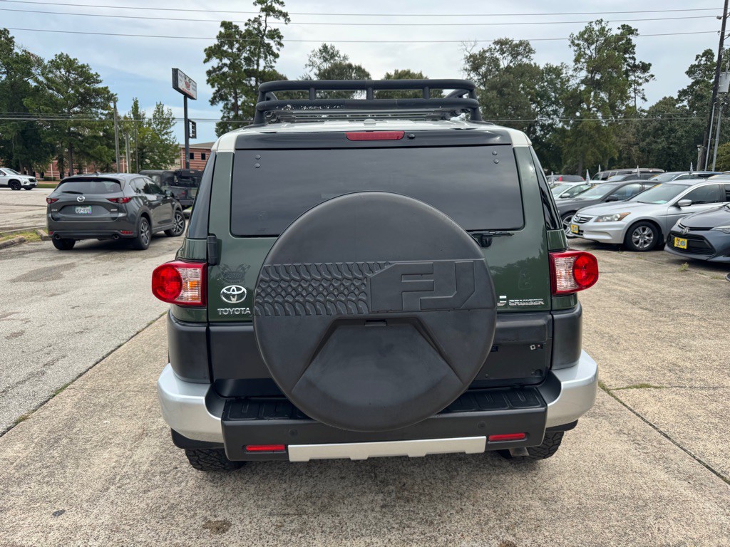 2011 Toyota FJ Cruiser Image 6