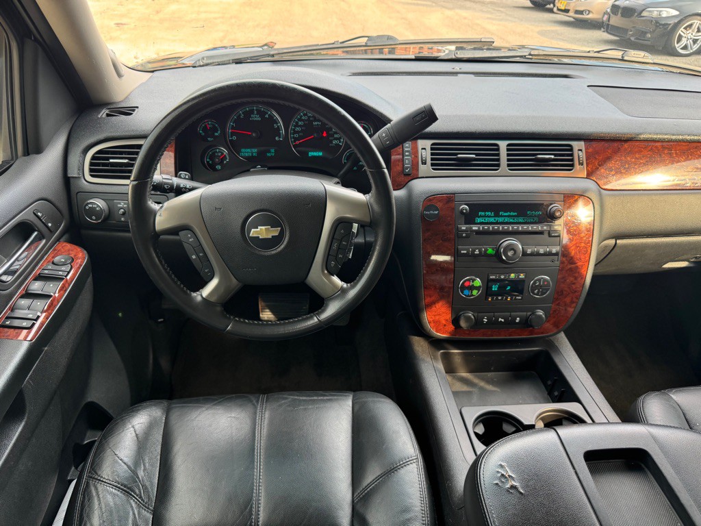 2012 Chevrolet Tahoe Image 12