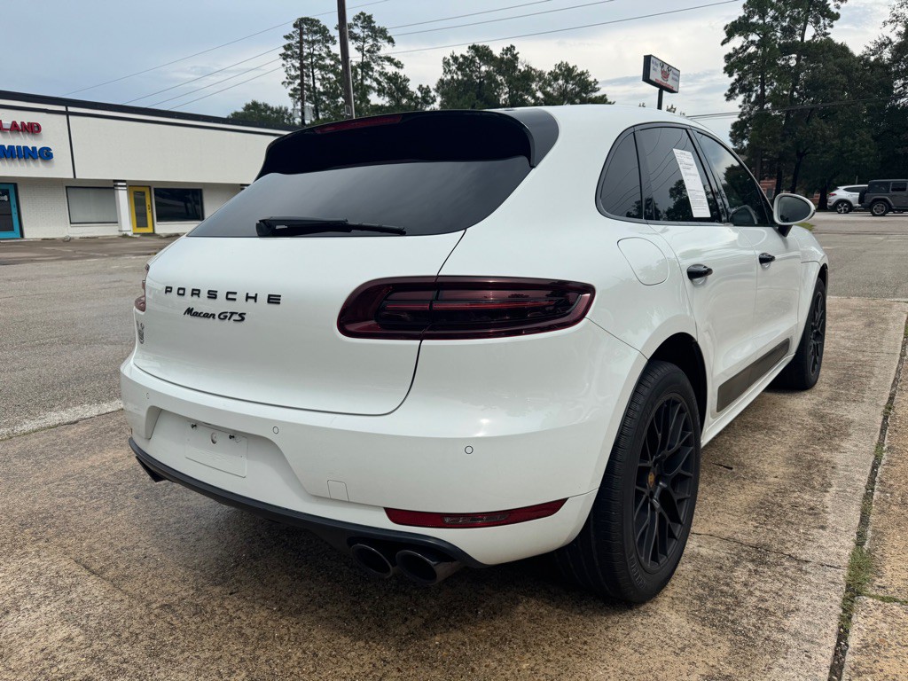 2018 Porsche Macan Image 3