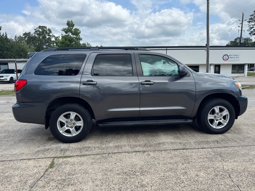 2014 Toyota Sequoia Image 8