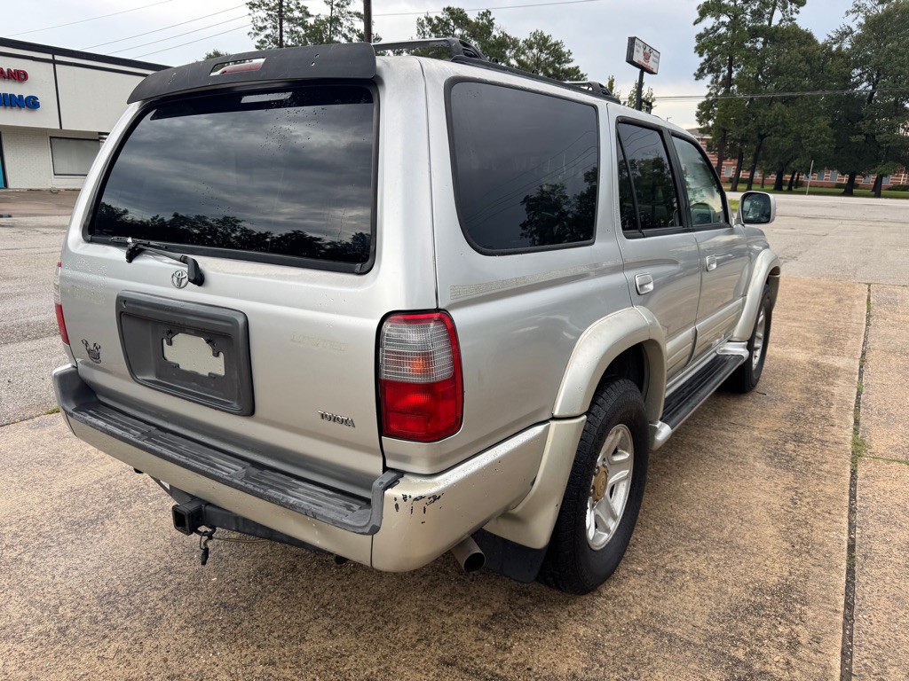 2000 Toyota 4Runner Image 7