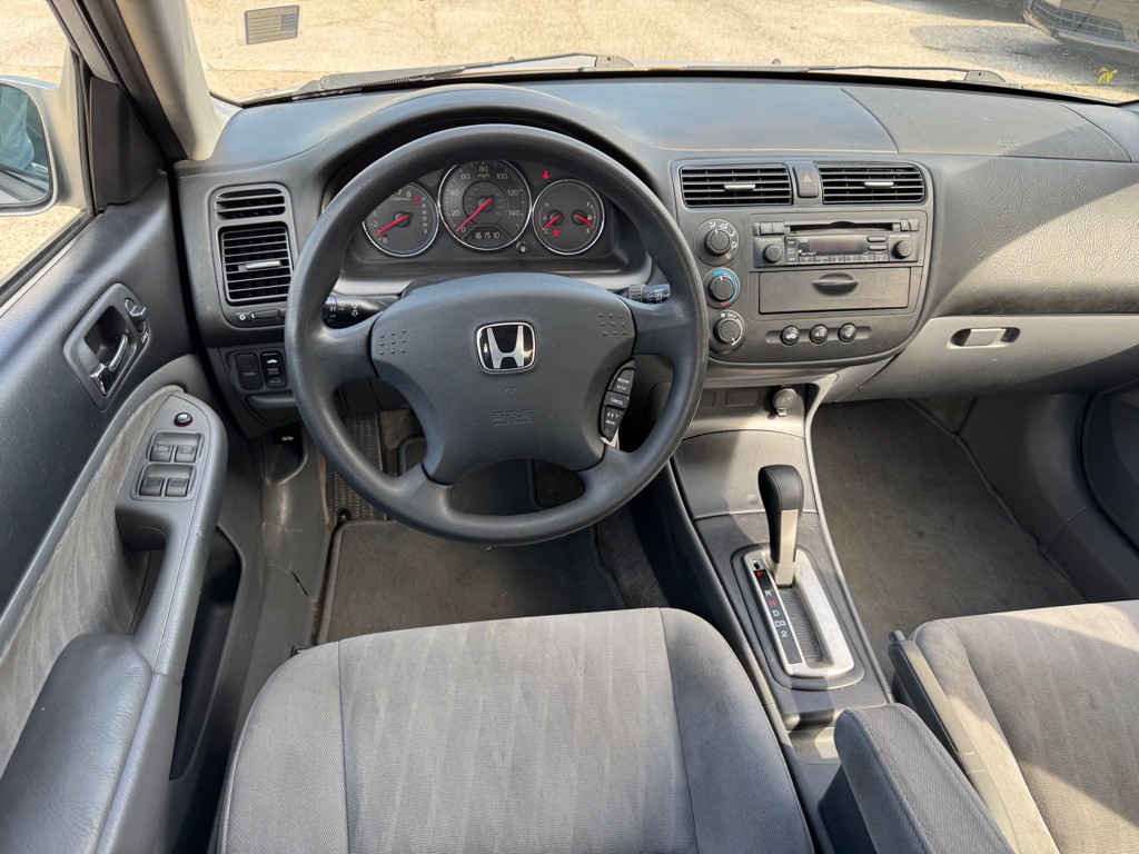 2005 Honda Civic Image 11