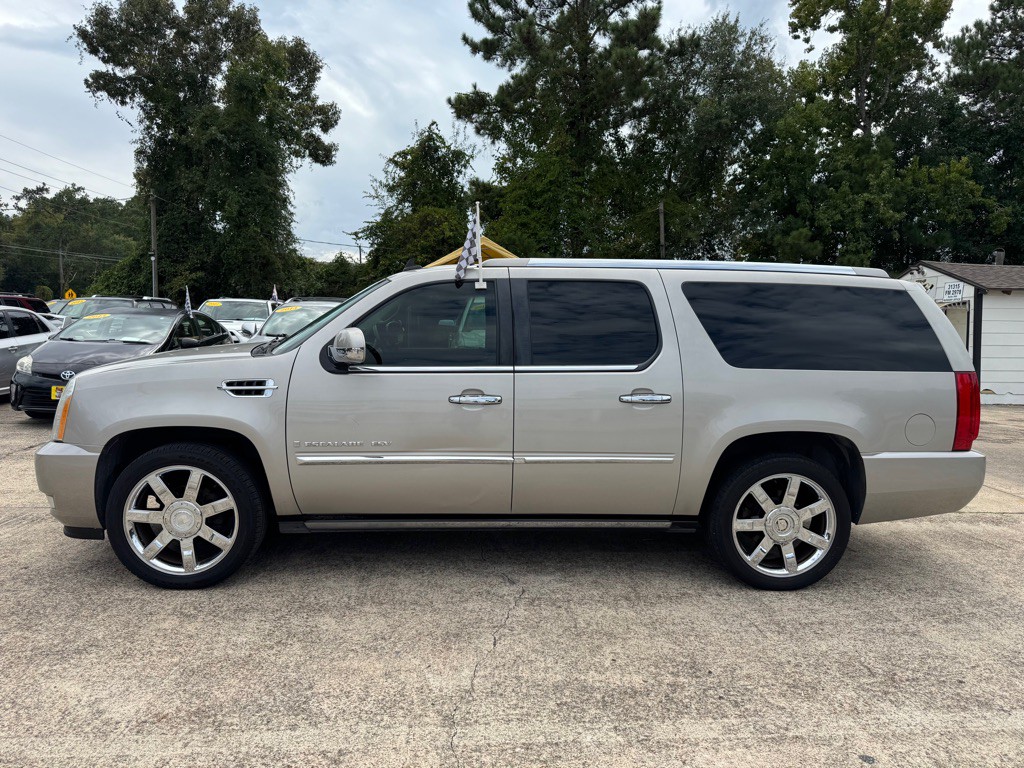 2008 Cadillac Escalade Image 4