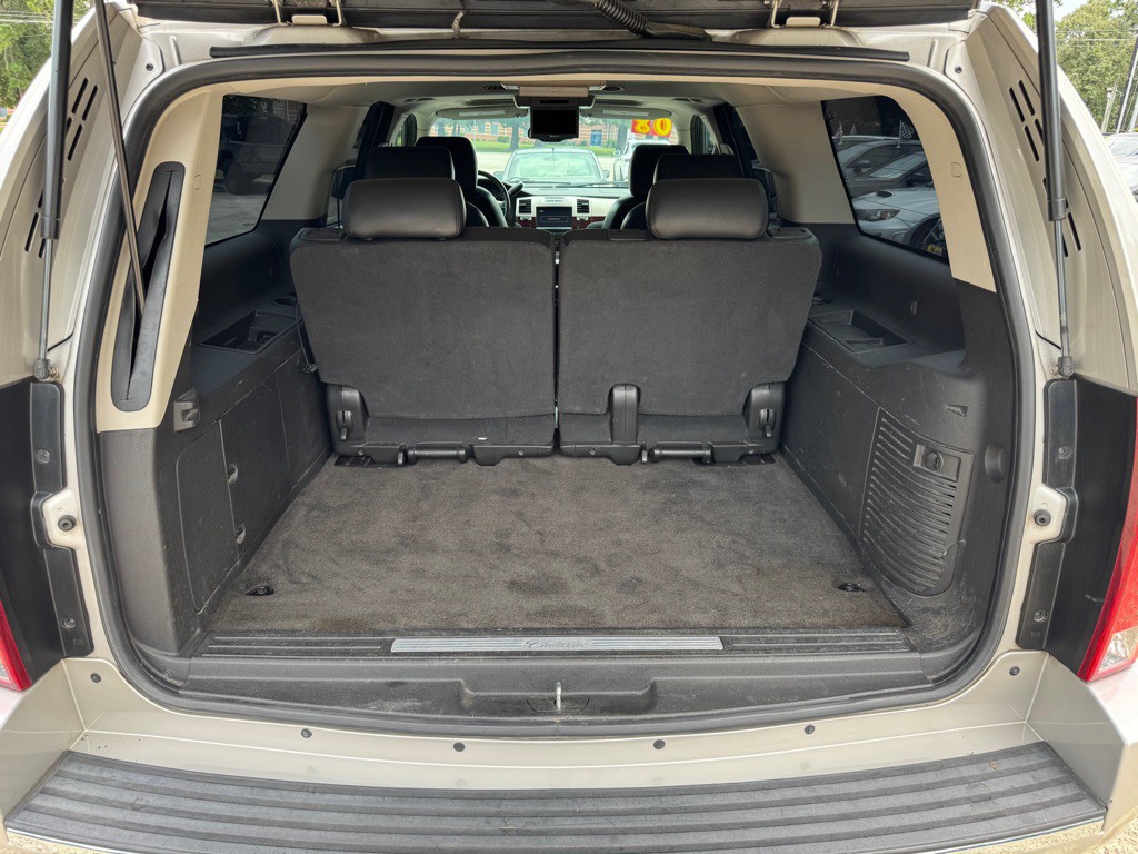 2008 Cadillac Escalade Image 15
