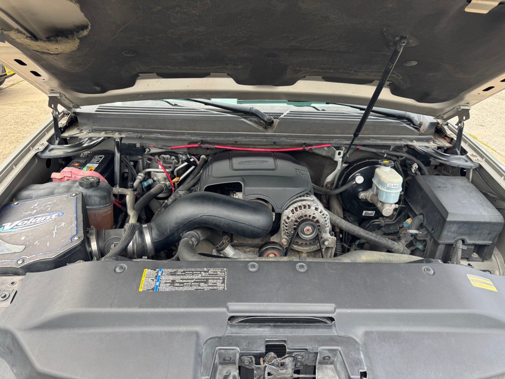 2008 Cadillac Escalade Image 17