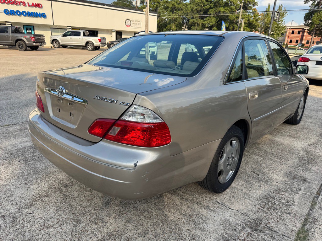 2003 Toyota Avalon Image 8