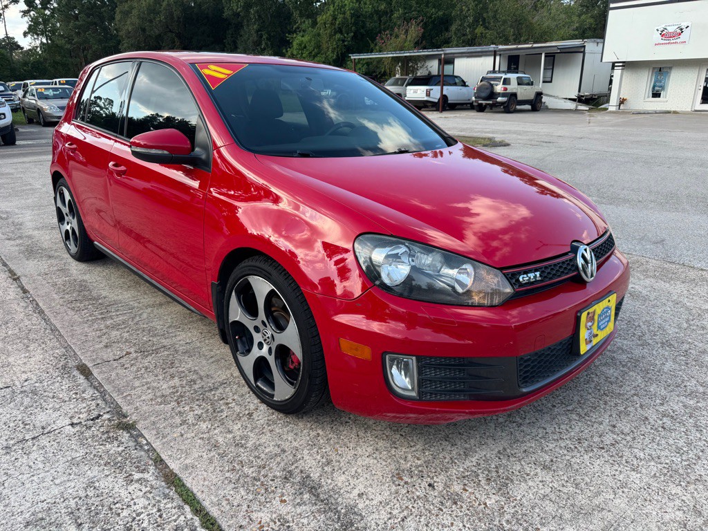 2011 Volkswagen GTI Image 1