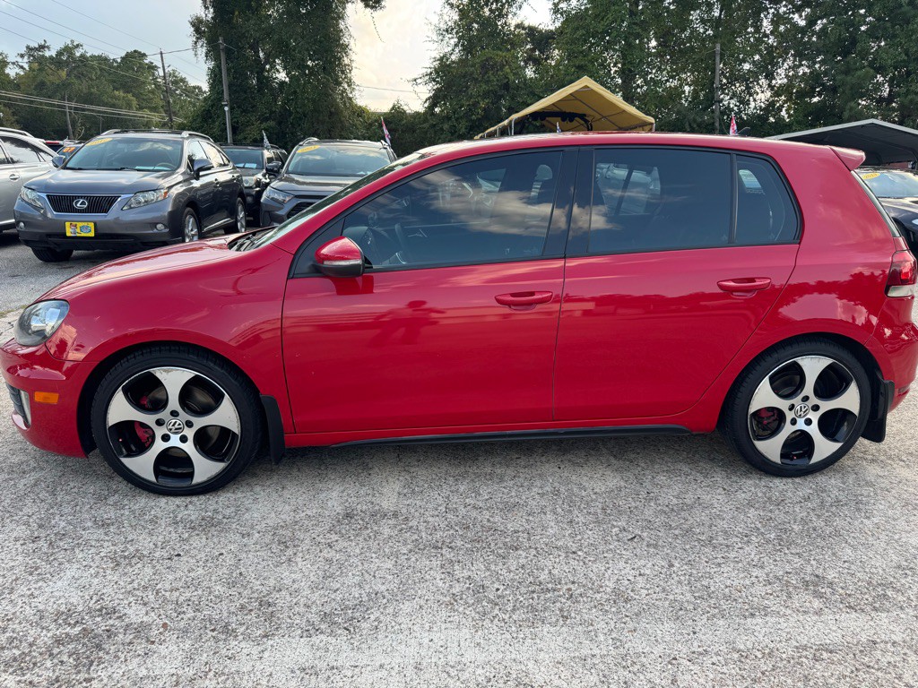 2011 Volkswagen GTI Image 4