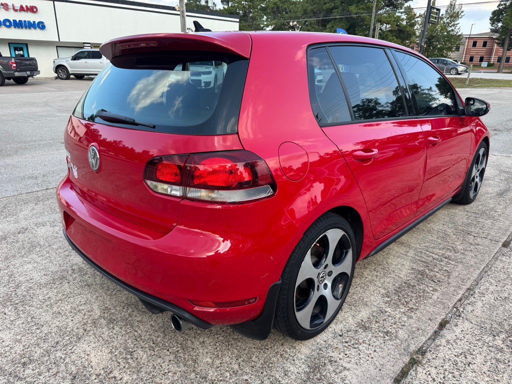 2011 Volkswagen GTI Image 7