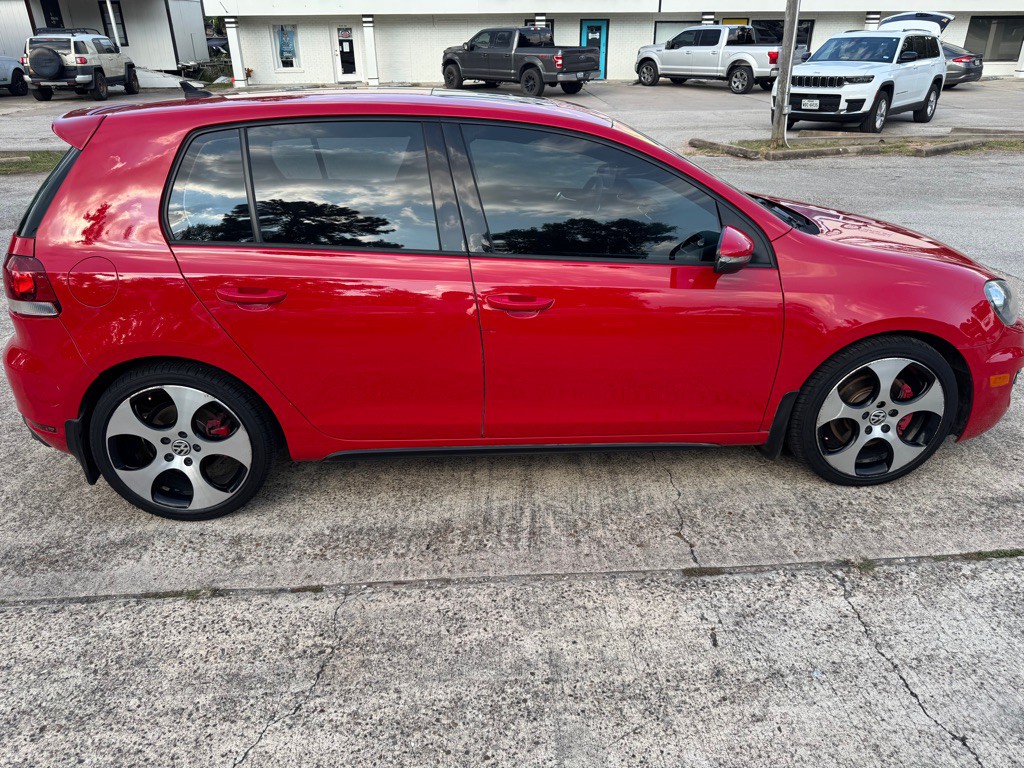 2011 Volkswagen GTI Image 8