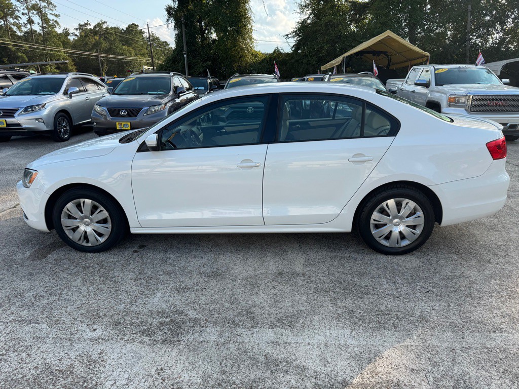 2011 Volkswagen Jetta Image 4