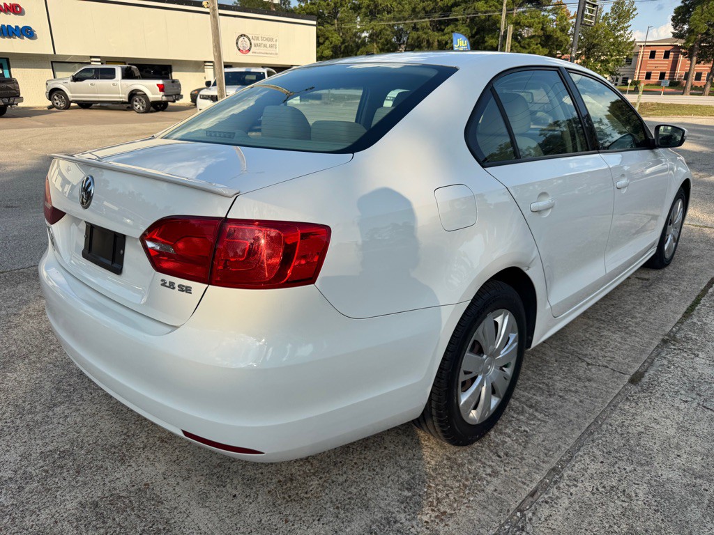 2011 Volkswagen Jetta Image 7
