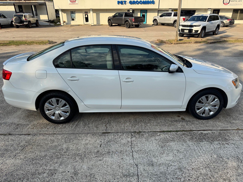 2011 Volkswagen Jetta Image 8