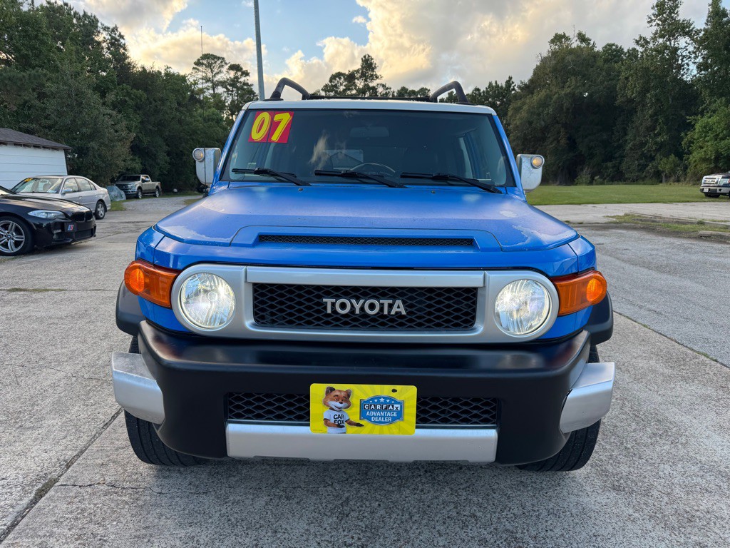 2007 Toyota FJ Cruiser Image 2