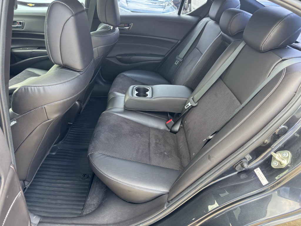 2016 Acura ILX Image 12