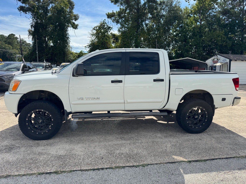 2014 Nissan Titan Image 4
