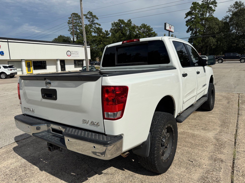 2014 Nissan Titan Image 7