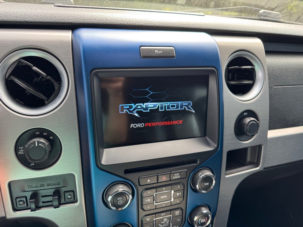 2014 Ford F-150 Image 18
