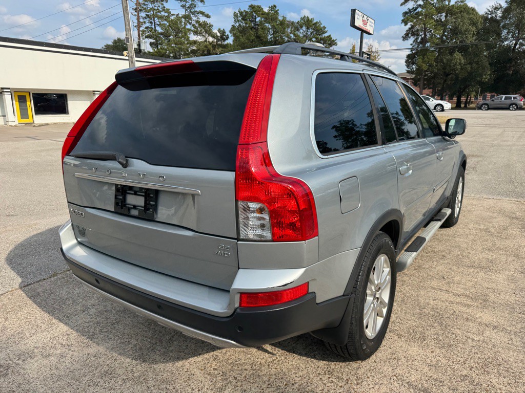 2010 Volvo XC90 Image 7