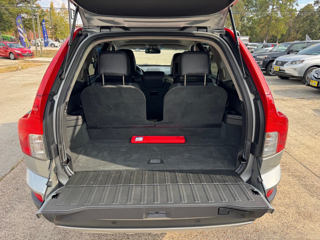 2010 Volvo XC90 Image 16