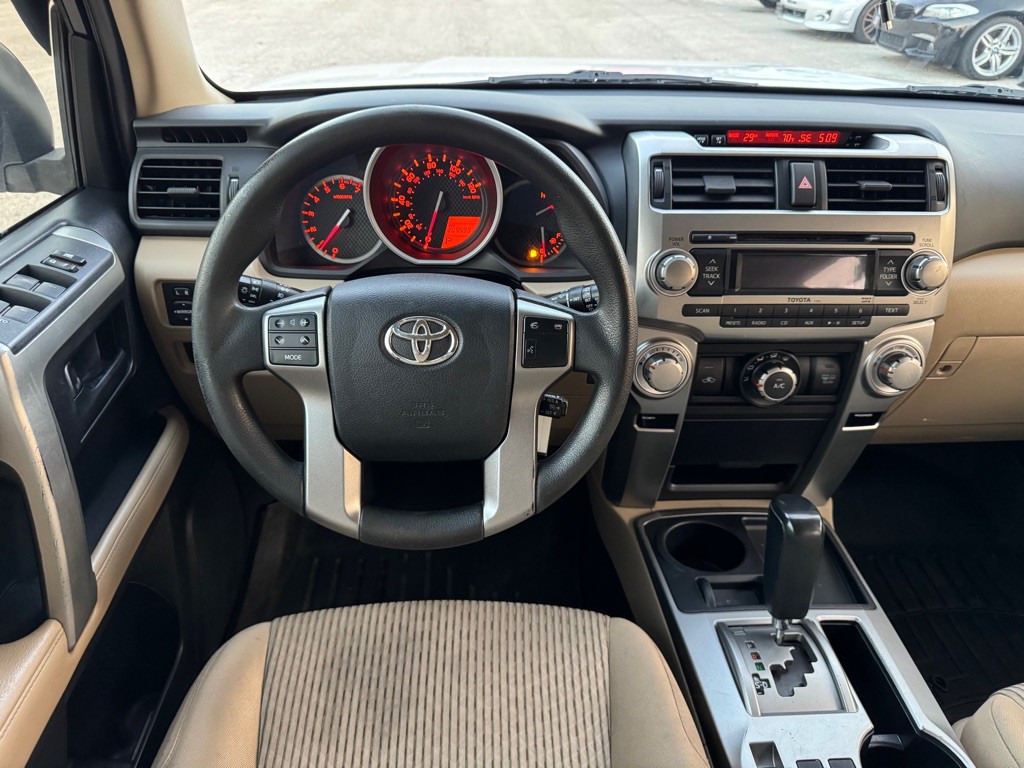 2012 Toyota 4Runner Image 11