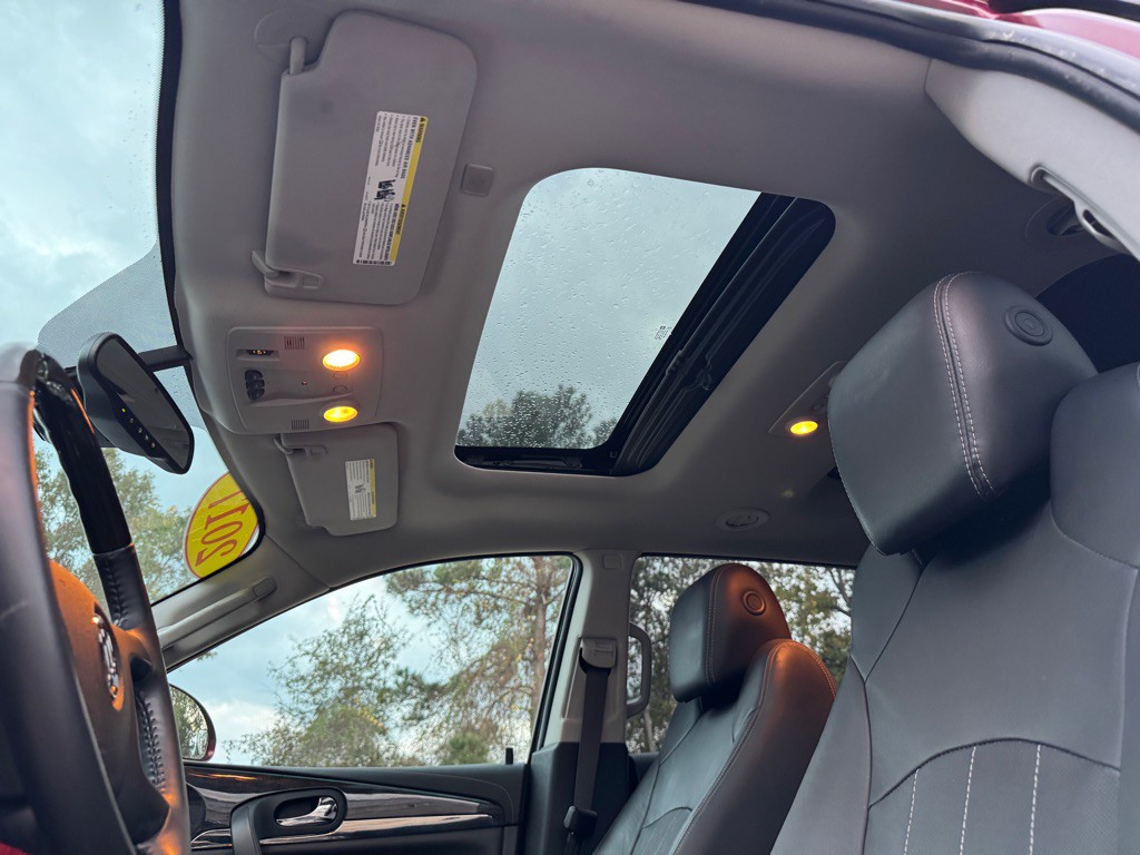 2017 Buick Enclave Image 15