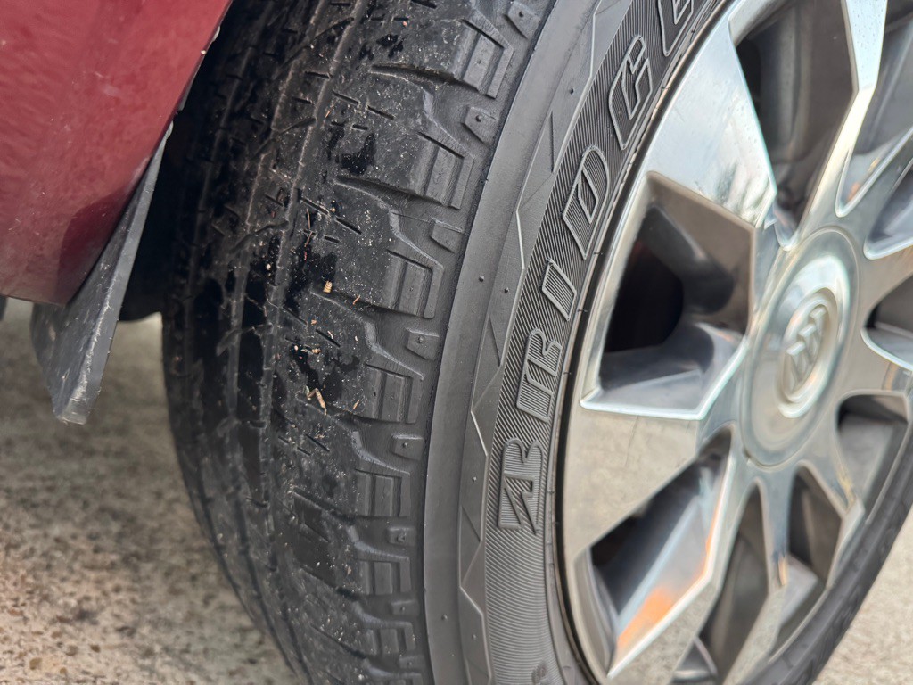 2017 Buick Enclave Image 17